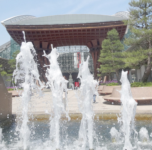 170521_ekimae.jpg