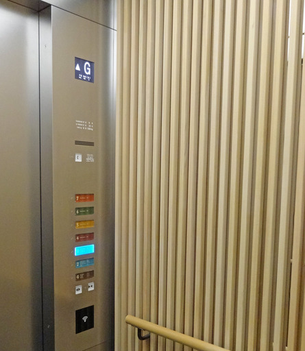 200705_elevator.jpg