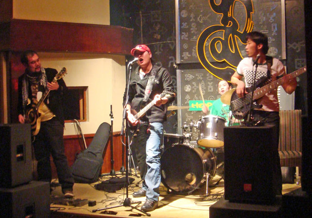 100113band 100113band